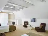 Пятиместная студия Superior