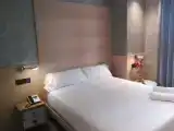 Четырёхместный номер Стандарт с балконом