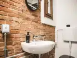 Кровать в общем номере