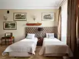 Четырёхместный люкс Deluxe с красивым видом из окна