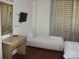 Трёхместный номер Эконом с балконом