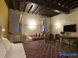 Четырёхместный полулюкс с видом на город