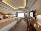 Трёхместный номер West Facing Executive