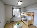 Кровать в общем номере (мужской номер)