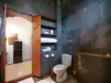 Шестиместный номер Стандарт Цокольный этаж с видом на бассейн