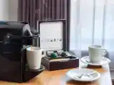 Двухместный номер Superior с балконом и с частичным видом на море