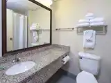 Двухместный люкс с видом на бассейн
