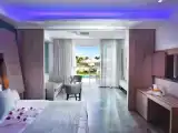 Люкс Grand с частичным видом на море