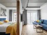 Апартаменты Luxury c 1 комнатой с балконом и с видом на внутренний двор