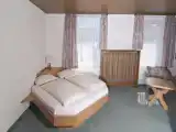 Кровать в общем номере