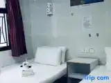 Трёхместный номер Стандарт