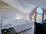 Трёхместный номер Стандарт с балконом