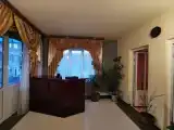 Коттедж с 4 комнатами с балконом и с красивым видом из окна