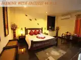 Люкс с джакузи Jasmine