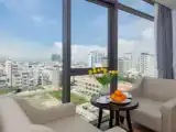 Трёхместный номер Deluxe с видом на город