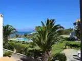Вилла с 4 комнатами с частичным видом на море
