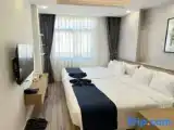 Четырёхместный семейный номер Стандарт с видом на улицу
