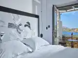 Люкс с видом на море