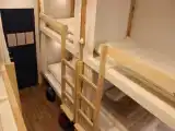 Кровать в общем номере