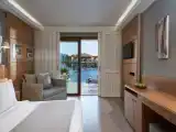 Двухместный номер Deluxe Area с видом на бассейн