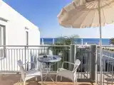 Одноместный номер Стандарт с балконом и с частичным видом на море