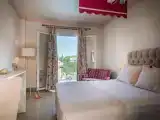 Полулюкс с видом на бассейн