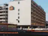Четырёхместная room Friends Four-bed с балконом