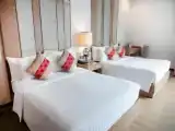 Четырёхместный номер Luxury (Main Tower) с видом на город