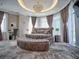 Люкс с балконом и с красивым видом из окна