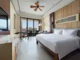 Номер Deluxe с балконом и с видом на реку