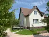 Коттедж с 5 комнатами с красивым видом из окна