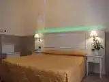 Полулюкс