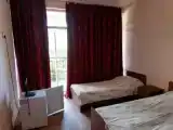 Трёхместный номер Стандарт с балконом и с красивым видом из окна