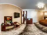 Шестиместные апартаменты с 2 комнатами с балконом