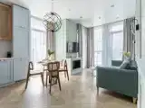 Апартаменты с балконом и с красивым видом из окна
