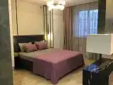 Студия с красивым видом из окна
