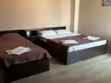 Пятиместный номер Superior с балконом и с красивым видом из окна