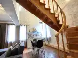 Четырёхместный люкс Дуплекс с балконом