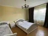 Номер Стандарт с 3 комнатами с видом на сад