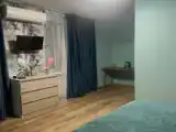 Студия с балконом и с видом на город