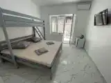 Трёхместный номер рядом с пляжем
