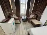 Люкс с 2 комнатами с балконом и с красивым видом из окна