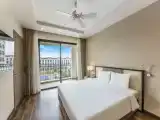 Двухместный номер Стандарт с балконом и с видом на бассейн