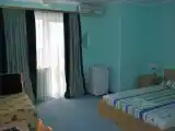 Полулюкс с балконом и с видом на внутренний двор