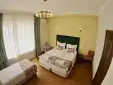Трёхместный номер Стандарт с балконом и с красивым видом из окна