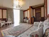 Трёхместные апартаменты с красивым видом из окна