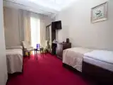 Трёхместный номер Стандарт с балконом и с красивым видом из окна
