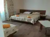 Семейный номер Стандарт с балконом и с видом на внутренний двор
