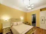 Четырёхместный люкс с красивым видом из окна