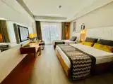 Номер Стандарт Jacuzzi Terrace с боковым видом на море